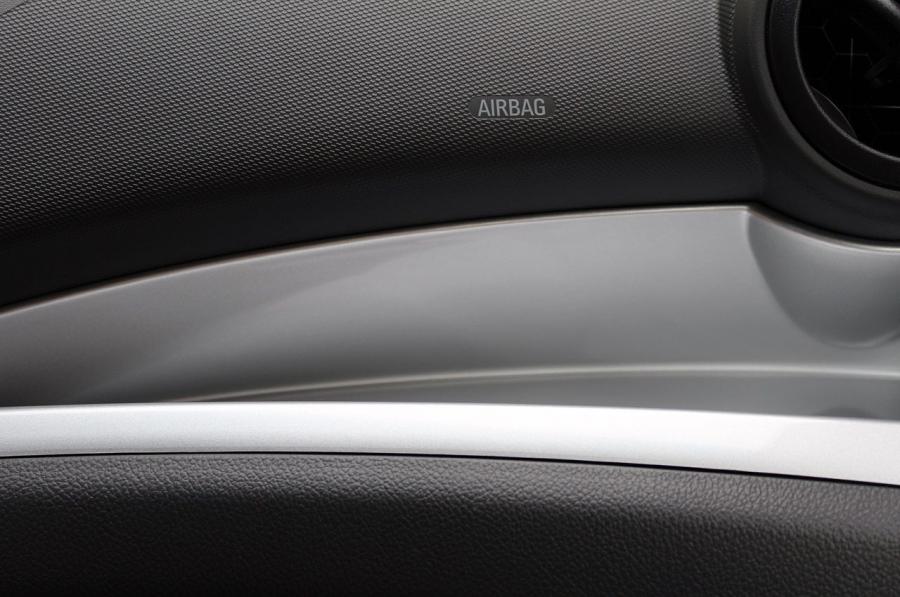  Chevrolet Spark 2013 года  (фото 16 из 204)